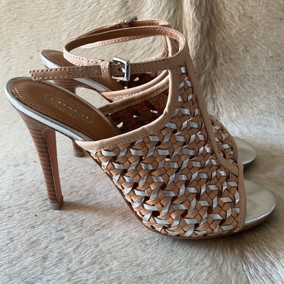 Coach “Leela” 7 1/2 Leather Basketweave Stiletto High Heel Shoes - Picture 2 of 11